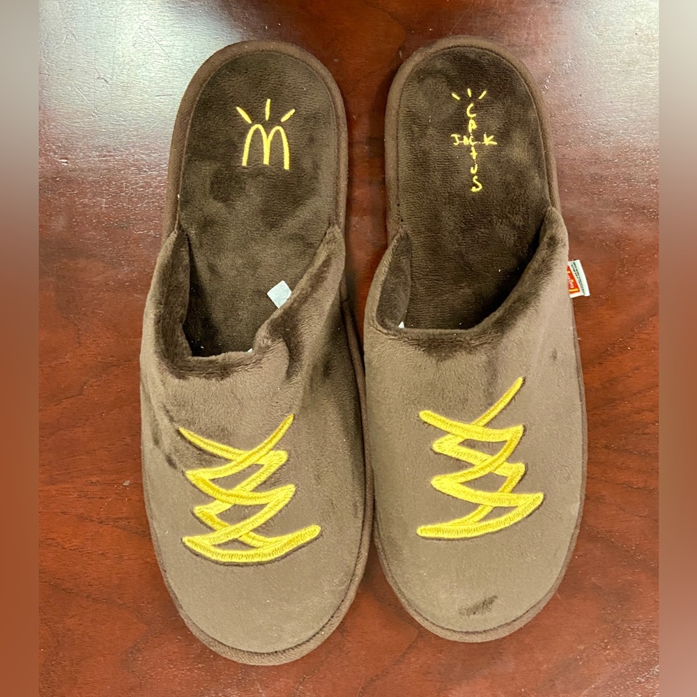Travis Scott x McDonalds Cactus Jack House Slippers - Picture 6 of 6